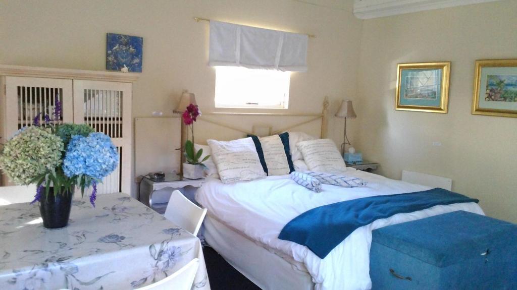 Constantia Lazy River Cape Town Bilik gambar